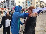 Акция обнимашки, организованная студентами Городского студенческого совета МО города-курорта Анапа