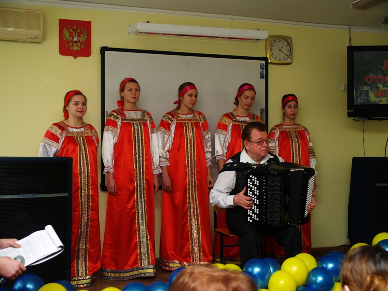 Выступление народного  хора «Русское наследие»
